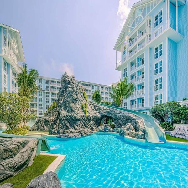 Grand florida Poolview-1BR-Step to jomtien beach