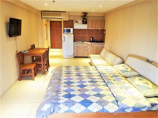 Jomtien Beach Condo - floor 4 studio close to the beach