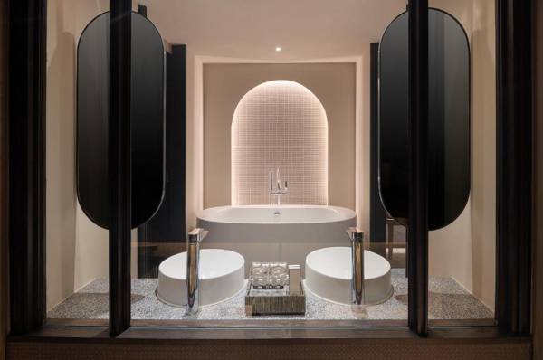 Cross Pattaya Pratamnak - SHA Plus