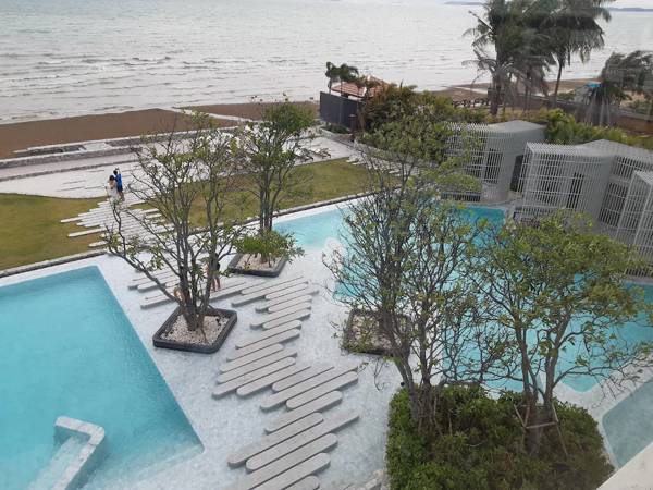 Veranda Residence by Beach House Camp