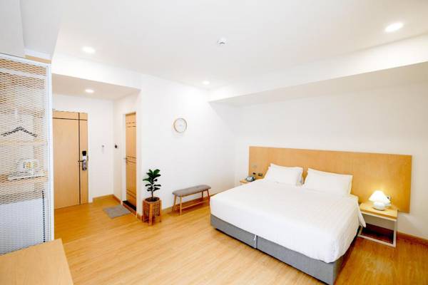 Unnie 언니 Pattaya