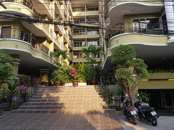 Pratumnak 1 bed condo with sea view