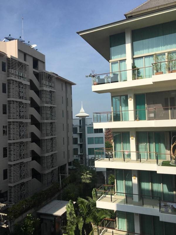 Club Royal Condominium