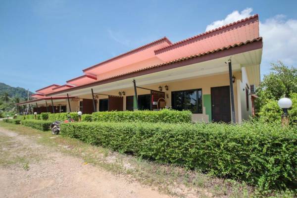 Vaccinated Staff - OYO 1122 Napas House