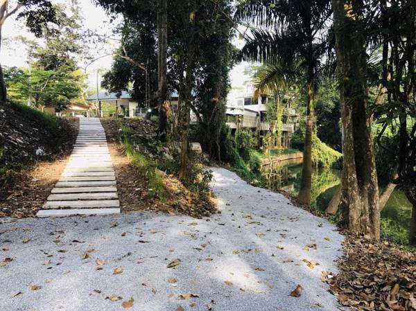 Maleena Garden at Lam Takhong Riverside