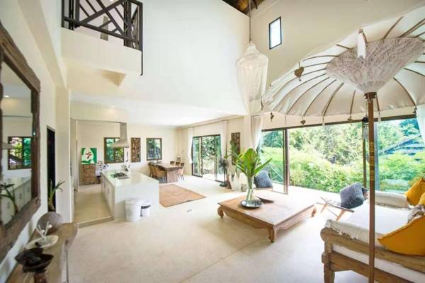 Teak Hill Pool Villa - Rosewood