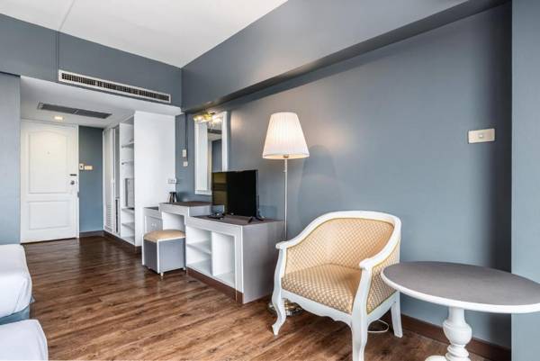 Ayothaya Riverside Hotel