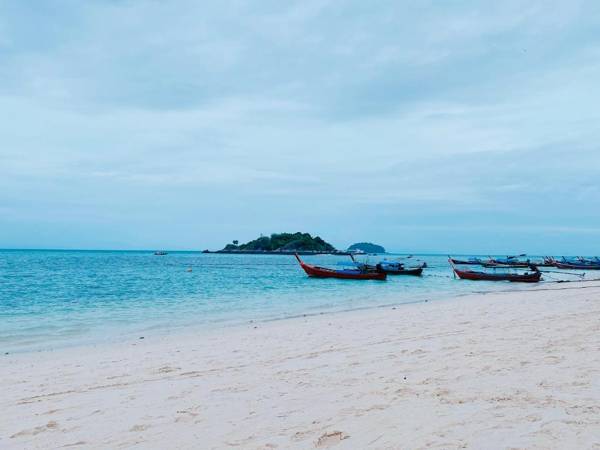 Andaman Beach Resort Lipe