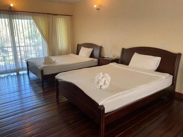 On The Rock Chaiyaphum Bed & Breakfast