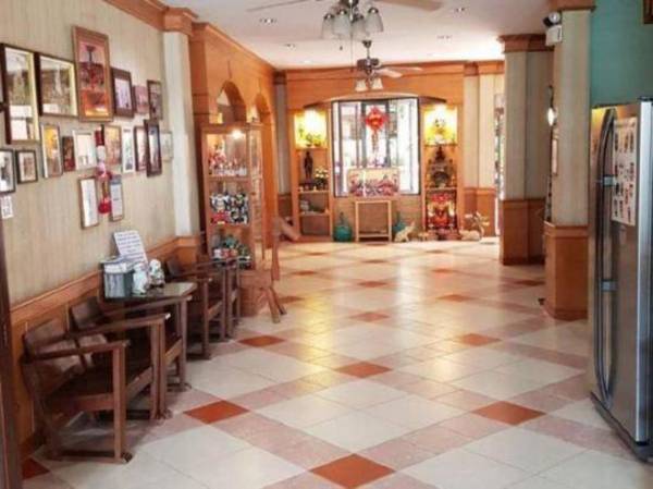 Sansabai House Hotel