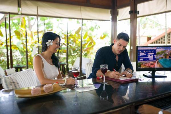 Kanda Pool Villas (SHA Plus)