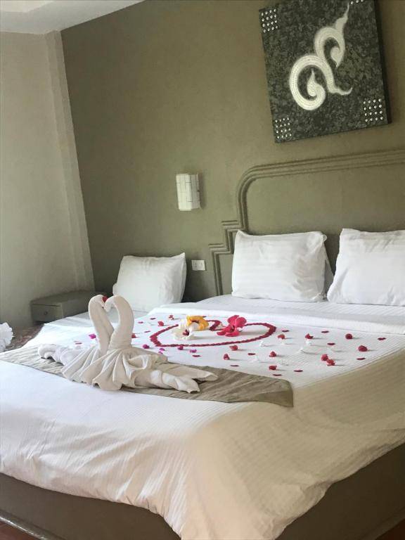 Tropical Palm Resort