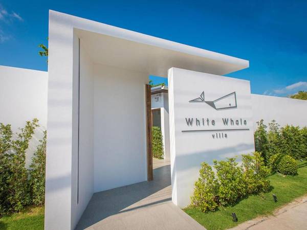 White Whale Beachfront Pool Villa