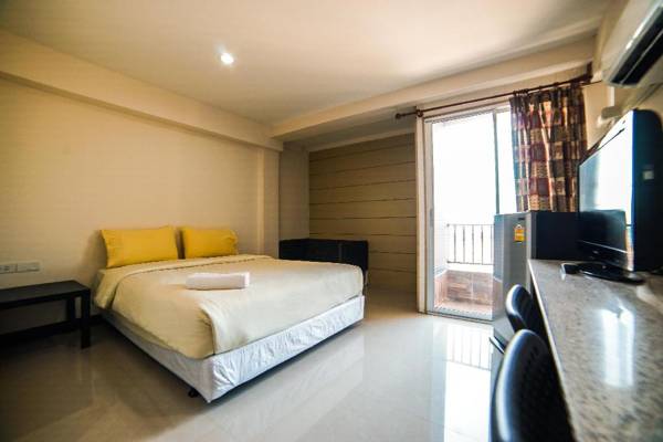 Sea Land View Apartment @ Sriracha