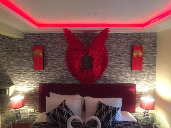 Fong Kaew and Baan Nang Fa Guesthouse