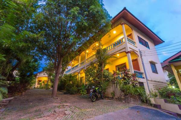 Fantasy Hill Bungalow