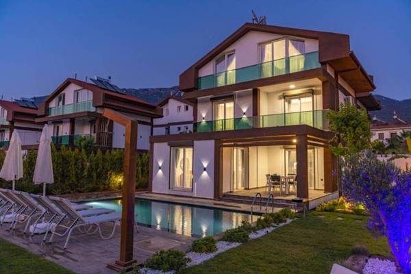 Bella- 4 Bedroom Holiday Villa in Oludeniz