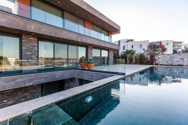 7 Deluxe - A Seductive Blend Of Style And Serenity