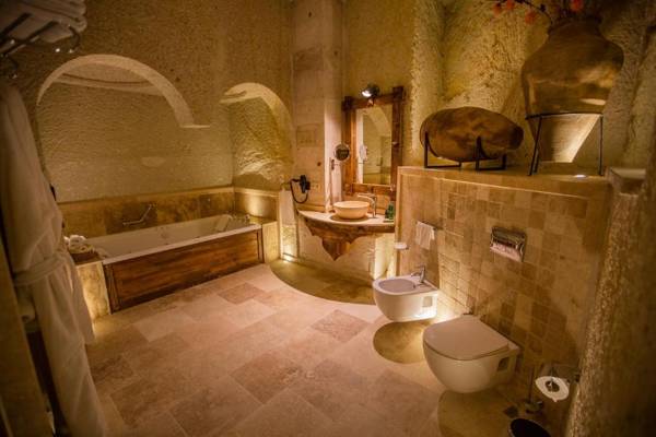 Nino Cave Suites