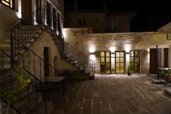 Evanthia Cave Suites