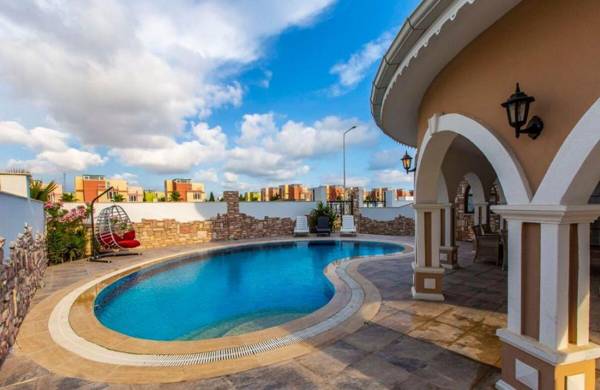 Luxurious Villa with Private Pool in Antalya
