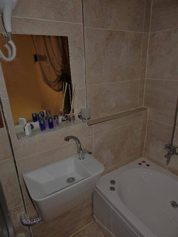 Gödence Hotel Restoran Bungalow