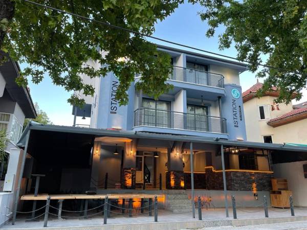 Dark Station Boutique Hotel