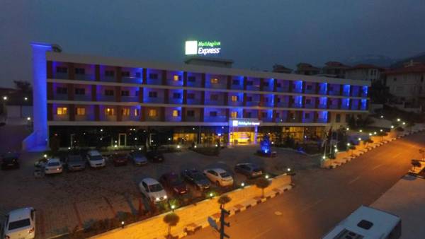 Holiday Inn Express Manisa-West an IHG Hotel