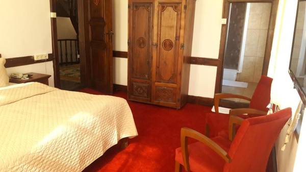 Toprakçiler Mansion