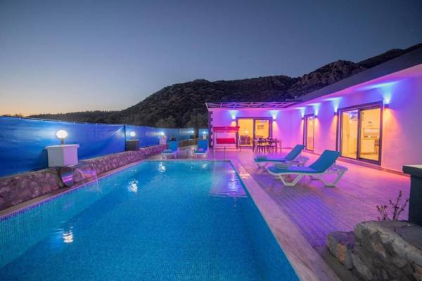 Hina - 2 Bedroom Holiday Villa with jacuzzi in Kalkan