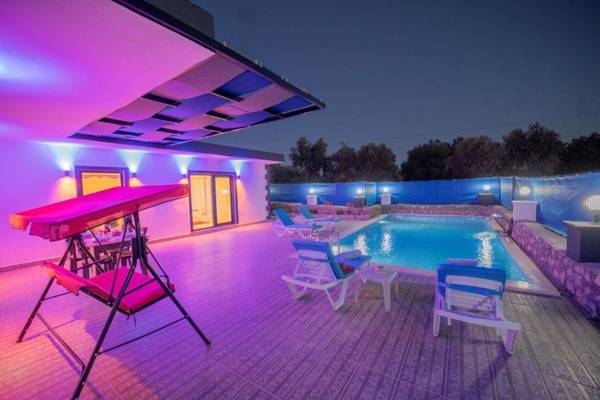 Hina - 2 Bedroom Holiday Villa with jacuzzi in Kalkan