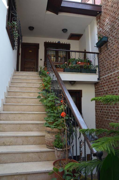 Villa Sphendone Suites