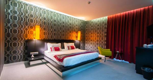 Vernazza Suites Hotel