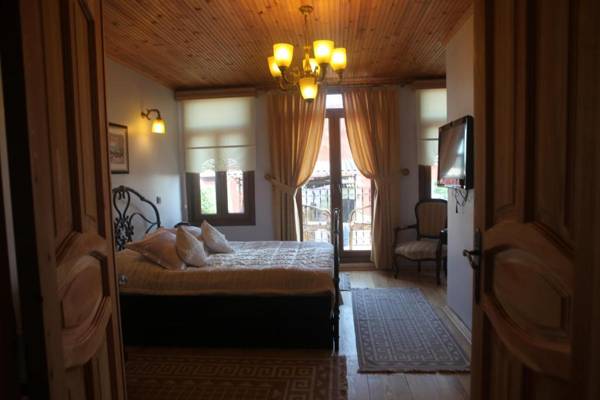 Tom Square Boutique Hotel