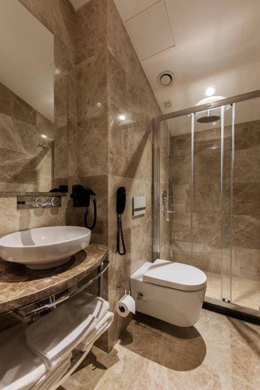 Endless Art Hotel-Special Category