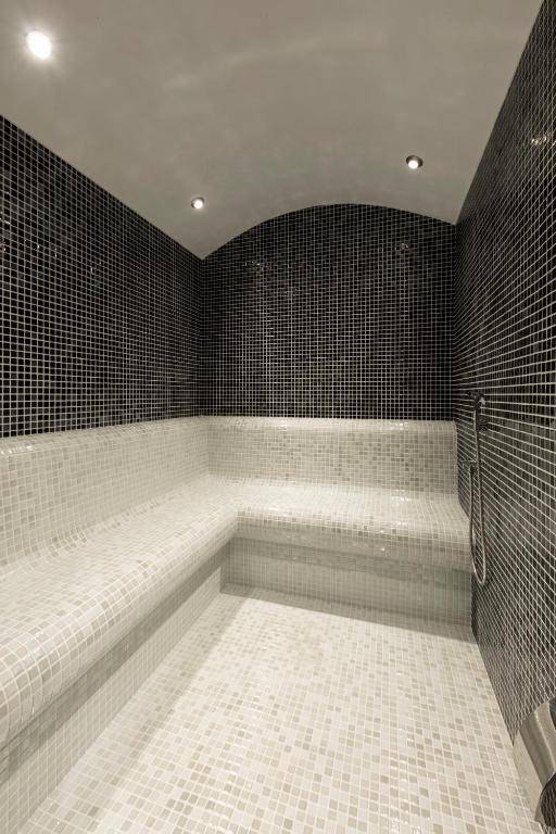 Endless Art Hotel-Special Category