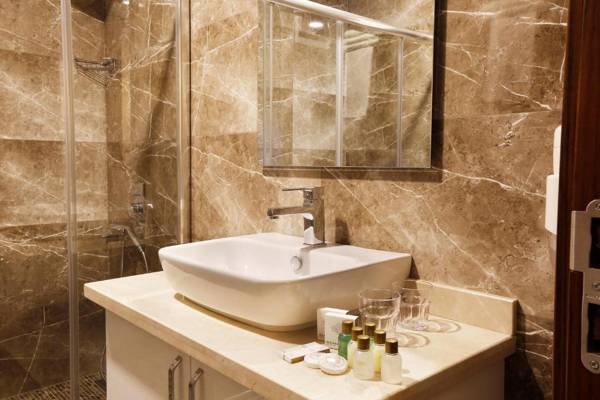 The White Orient Hotel