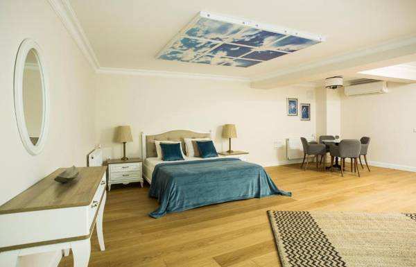 Amazing Triplex Apartment By Deniz Suites