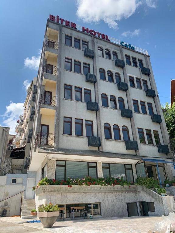 Biter Hotel