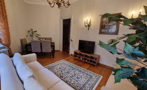 Spacious and Bright Three Bedroom Apartment by Happy Homes İstanbul