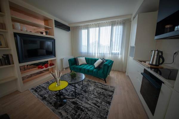 G Yoo Residence by NewInn