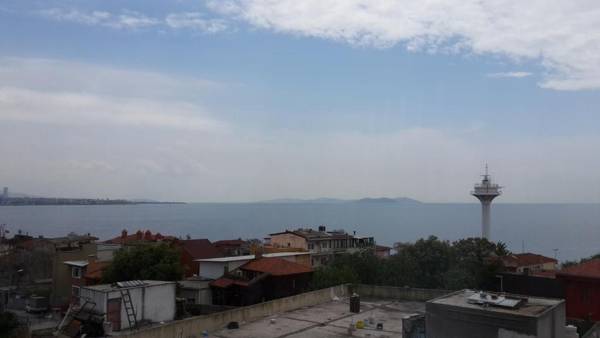 Tashkonak Studio Suites