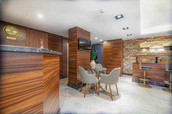 La Palace Exclusive Design