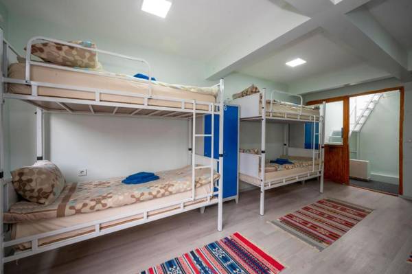 XALİLA HOSTEL & CAFE LADİES ROOM