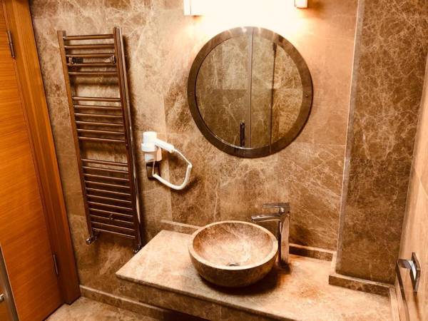 Blackmoon Villa Hotel