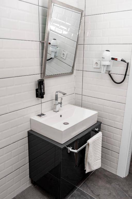 Comfort Center Suit Hotel