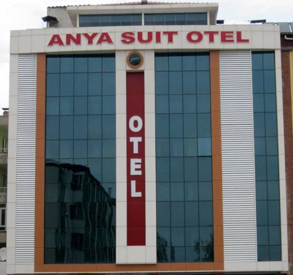 Anya Suit Otel