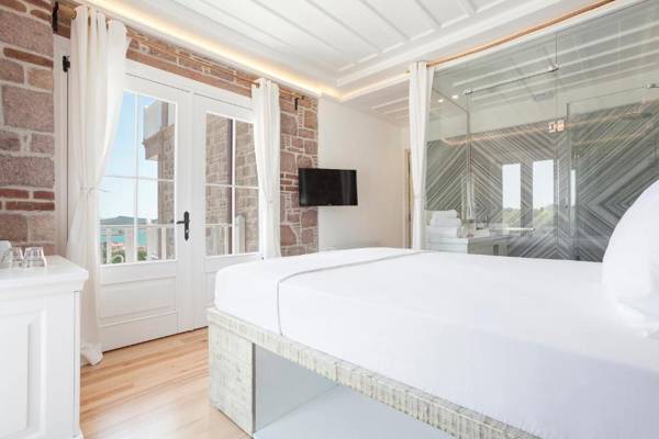 Cunda Pur Beyaz Hotel