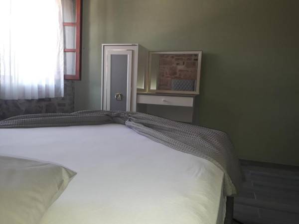 HAYAT ALTI OTEL ayvalık