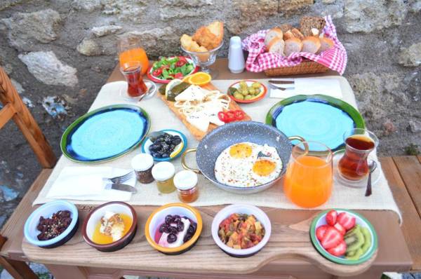 Mahzen Alaçatı - Adults Only